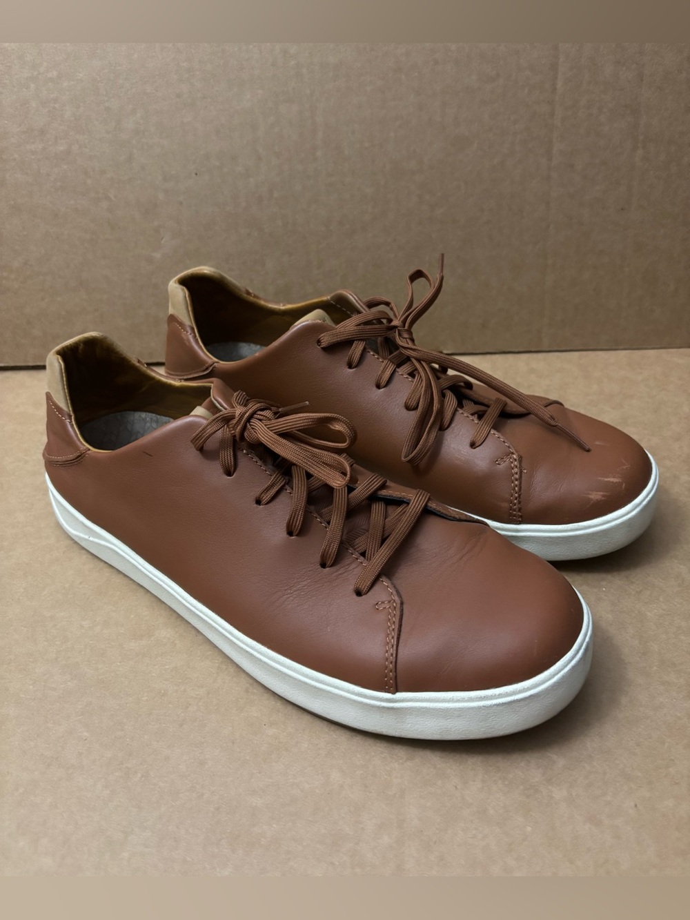 OluKai Men's Lae'ahi Li ‘Ili Sneaker 13M
